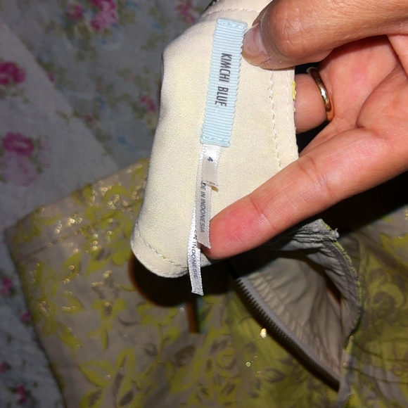 Short dress - Picture 7 of 8